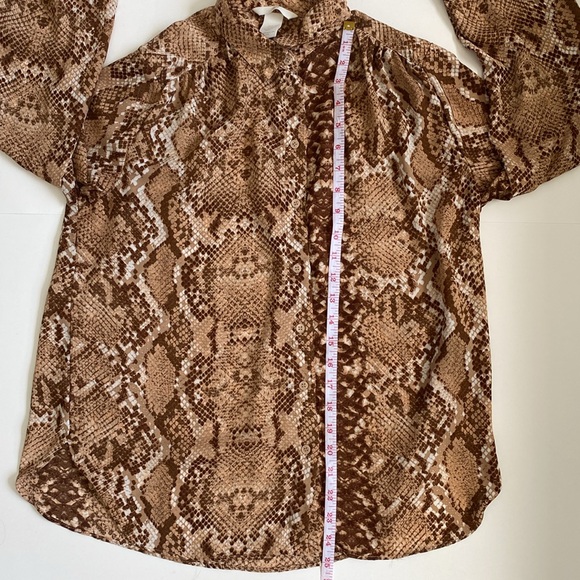 H&M Women's Animal Print Button Down Blouse Top Long Sleeve Size 6 - Picture 7 of 8
